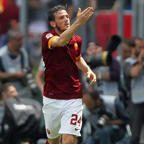 All'Olimpico preziosissimo successo, in ottica secondo posto, per la Roma che piega il Genoa grazie alle reti di Doumbia e Florenzi