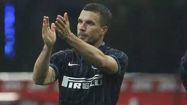 Decisamente peggio andò a Lukas Podolski, oggetto misterioso della Beneamata dal gennaio al giugno del 2015.