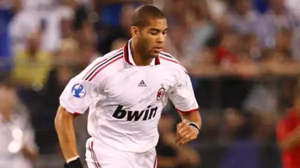 Oguchi Onyewu. Di lui si ricorda quasi solo Ibrahimovic che ebbe la peggio in una clamorosa rissa scoppiata in allenamento con questo giocatore di football prestato al calcio.