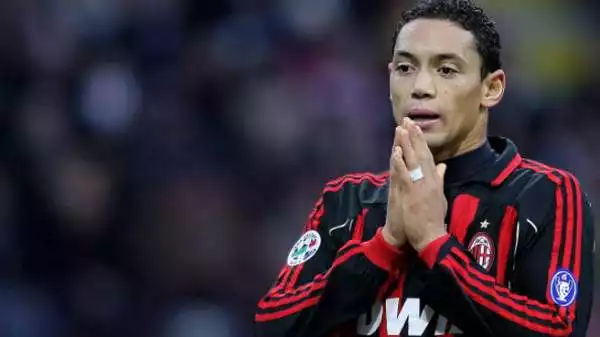 Ricardo Oliveira. Dopo la cessione di Shevchenko, il Milan si trovò con un bel tesoretto da spendere per un attaccante di primo livello: esordio con gol alla Lazio, tutto il resto da dimenticare.