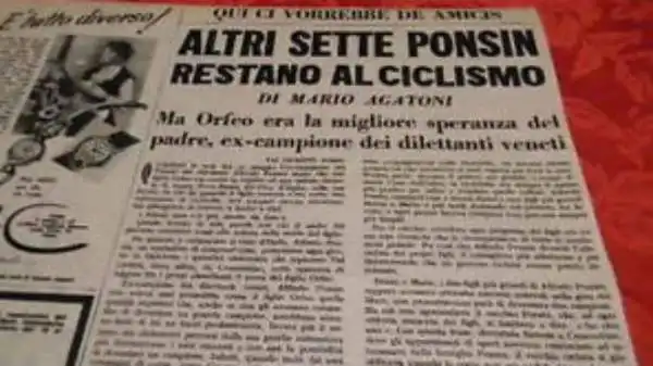4a tappa del Giro d'Italia 1952, da Siena a Roma. Orfeo Ponsin della Frejus cade nella discesa della Merluzza. E' la prima morte al Giro d'Italia.
