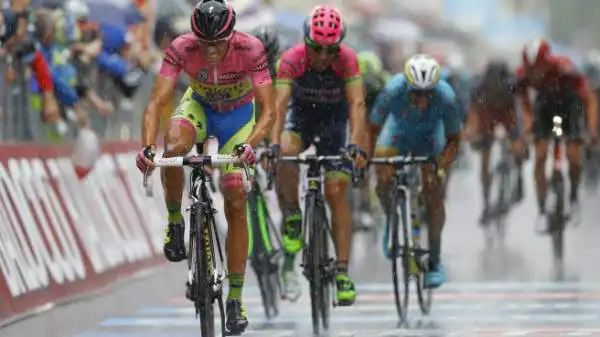 Il belga della BMC precede Contador e Ulissi sul traguardo del Monte Berico.