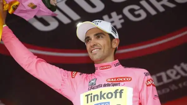 Alberto Contador mette sempre più le mani sul Giro d'Italia.