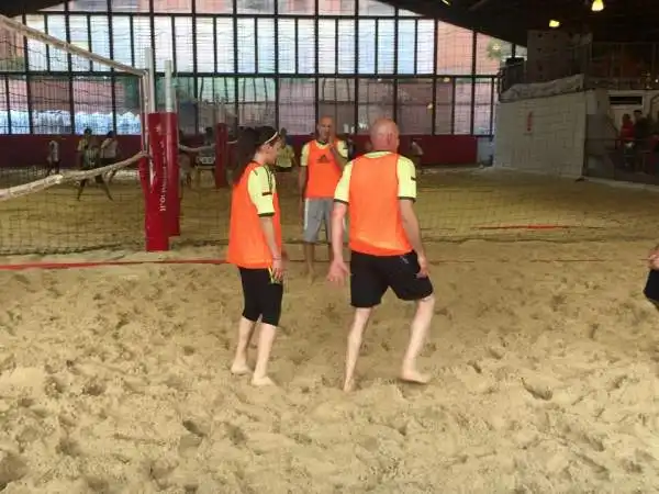 Al Nutrilite Sand Volley Challenge, torneo organizzato insieme a Fondazione Milan, hanno presto parte grandi rossoneri del passato come Paolo Maldini, Massimo Ambrosini, Cristian Brocchi e Serginho.