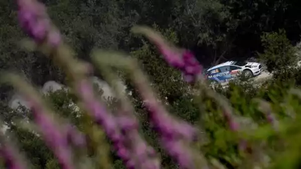 Latvala trionfa in Portogallo. Il pilota finlandese precede il campione del mondo Ogier e Mikkelsen.