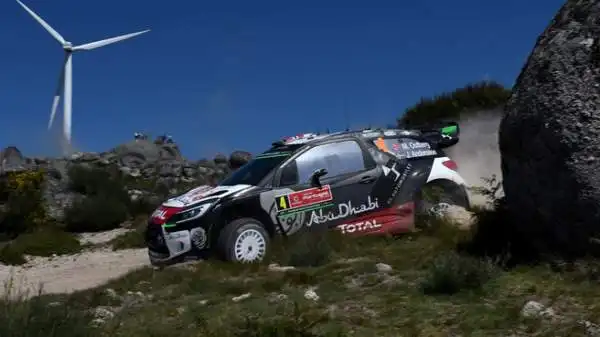 Latvala trionfa in Portogallo. Il pilota finlandese precede il campione del mondo Ogier e Mikkelsen.