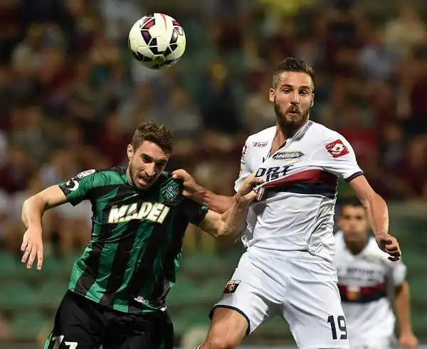 Partita chiusa già nel primo tempo col gol di Berardi e la doppietta di Zaza. Prima dell'intervallo anche il gol di Pavoletti, mentre nella ripresa c'è spazio per un rigore fallito ancora da Zaza.