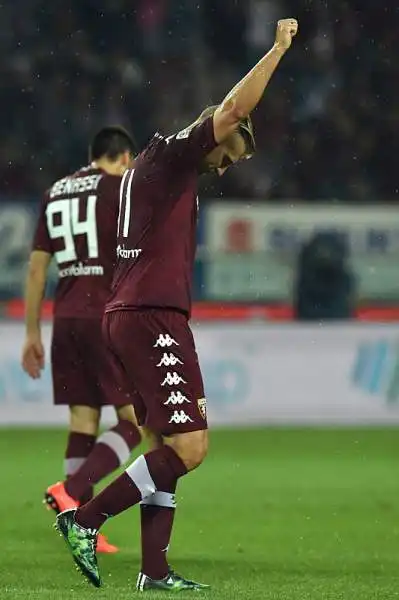 Il Toro chiude la stagione con una goleada su un Cesena già in vacanza: doppietta di Maxi Lopez, gol di Martinez, Benassi e Moretti.