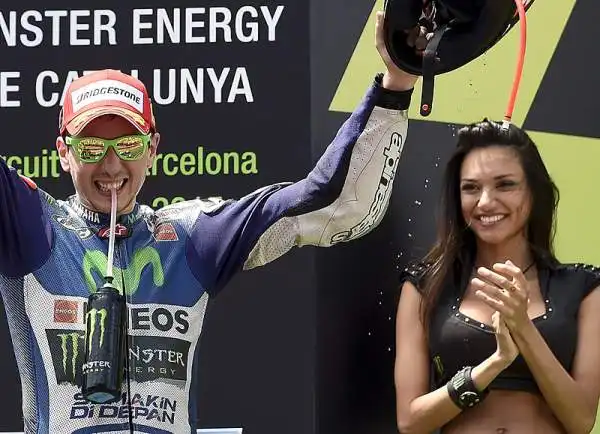 Alcune foto delle bellissime ragazze che hanno impreziosito il week end durante l'ultima tappa del mondiale MotoGP nel circuito catalano di Barcellona.