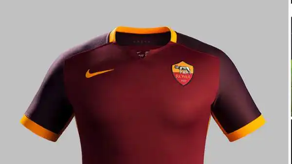 Le big di serie A hanno già presentato le casacche che indosseranno nella prossima stagione. Ecco quella della Roma.