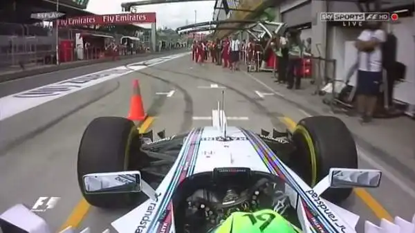 Ecco un'altra sequenza dell'accaduto dal punto di vista di Massa.