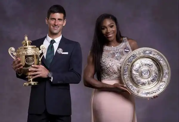 Tradizionale festeggiamento al Championship Dinner per i due vincitori di Wimbledon Serena Williams e Novak Djokovic.