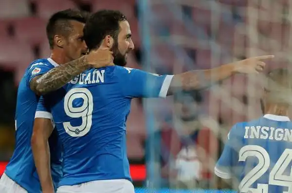 Napoli-Sampdoria 2-2. Higuain 7. Due gol nel primo tempo e finalmente torna a sorridere. Il broncio arriva puntuale nella ripresa quando gli azzurri si fanno rimontare in due minuti.