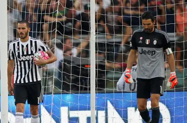 Roma-Juventus 2-1. Buffon 6,5. Evita un passivo più pesante con alcune parate strepitose su Nainggolan e Pjanic, non può nulla sui gol.
