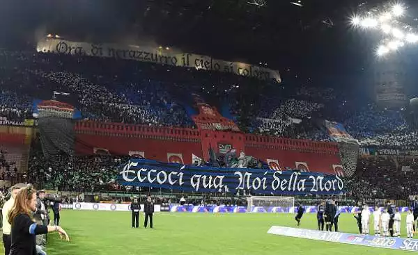 Le più belle coreografie dei passati derby tra Inter e Milan.