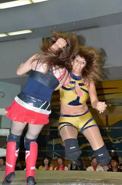Continua l'avventura della lodigiana Adele Bernocchi, la lottatrice della ICW Italian Championship Wrestling che sta conquistando i ring del Giappone.