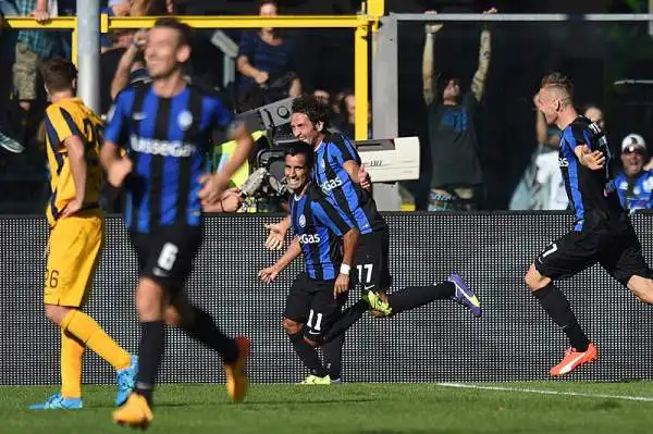 Incredibile finale a Bergamo con l'Atalanta che passa in vantaggio allo scadere con Moralez e viene poi raggiunta all'ultimo istante del recupero da un gol di Pisano.