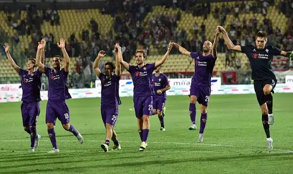 La Fiorentina pur non disputando una grande gara porta a casa 3 punti importanti davanti ad un buon Carpi che meritava qualcosa in più. Di Babacar il gol della squadra di Paulo Sousa.