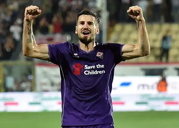 La Fiorentina pur non disputando una grande gara porta a casa 3 punti importanti davanti ad un buon Carpi che meritava qualcosa in più. Di Babacar il gol della squadra di Paulo Sousa.