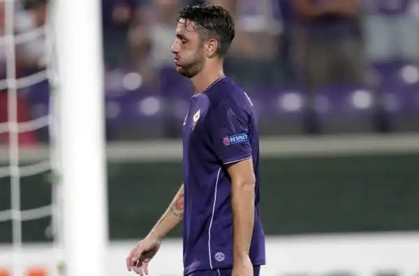 Fiorentina-Basilea 1-2. Gonzalo Rodriguez 4. Una follia gli costa l'espulsione, che alla Fiorentina costa la vittoria. In dieci contro undici, la Viola viene schiacciata.