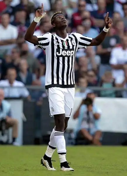 Bianconeri avanti fortunosamente grazie ad una autorete di Lamanna dopo la traversa di Pogba. La squadra di Allegri raddoppia con Pogba su calcio di rigore assegnato per atterramento di Chiellini.