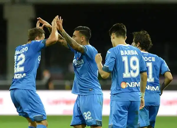 La quarta giornata di serie A si apre con la vittoria in rimonta dell'Empoli al Friuli contro l'Udinese. Paredes e Maccarone vanificano il gol di Zapata. Espulso Kone.