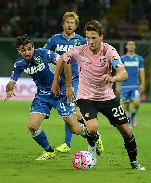 Ottimo risultato degli uomini di Di Francesco che espugnano il Barbera con un gol di Floccari e costringono il Palermo alla seconda sconfitta consecutiva.