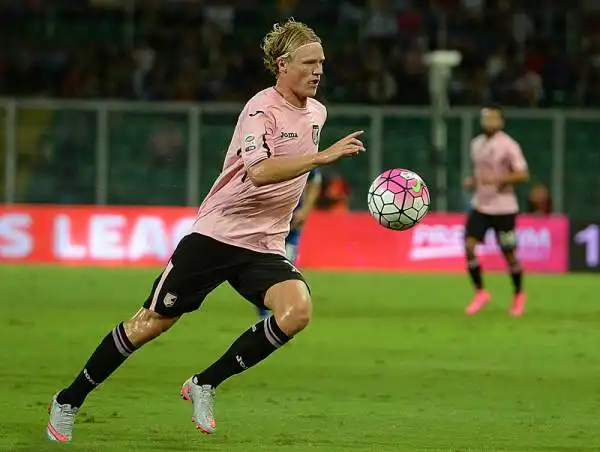 Ottimo risultato degli uomini di Di Francesco che espugnano il Barbera con un gol di Floccari e costringono il Palermo alla seconda sconfitta consecutiva.