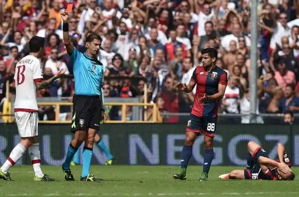 Genoa-Milan 1-0. Romagnoli 4,5. Lascia i compagni in 10 a causa di due gialli, il secondo fiscale. E' nervoso perché ancora non ha convinto in rossonero.