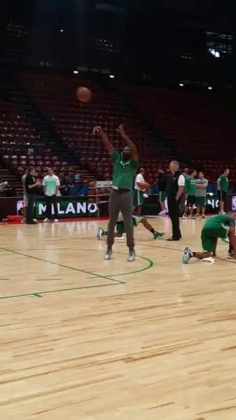 Isaiah Thomas e compagni si stanno preparando alla partita degli NBA Global Games contro l'Olimpia Milano.