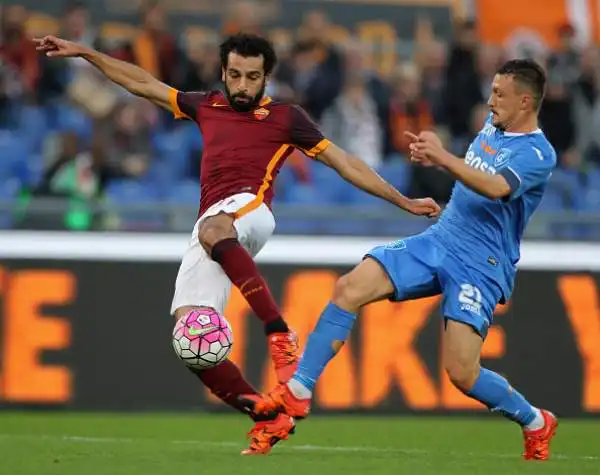 La Roma fa festa con De Rossi. La squadra di Garcia batte 3-1 l'Empoli nel primo anticipo.