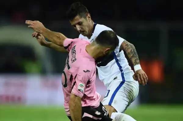 Palermo-Inter 1-1. Jovetic 6,5. Il montenegrino è l'uomo con più qualità in organico e si vede. Fa girare l'attacco e smista tantissimi palloni.