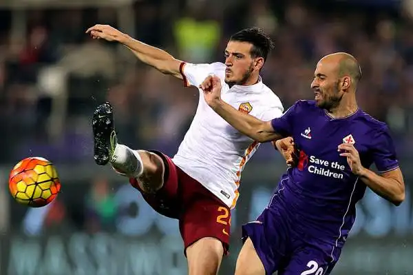 I giallorossi di Garcia mandano un segnale a tutto il campionato espugnando il Franchi e conquistando la vetta della classifica: Roma a segno con l'ex di turno Salah e Gervinho.