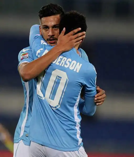 Successo di prestigio per la Lazio, 3-0 in casa contro il celebrato Torino di Ventura. Lulic e un rinato Felipe Anderson (doppietta) regolano i granata.