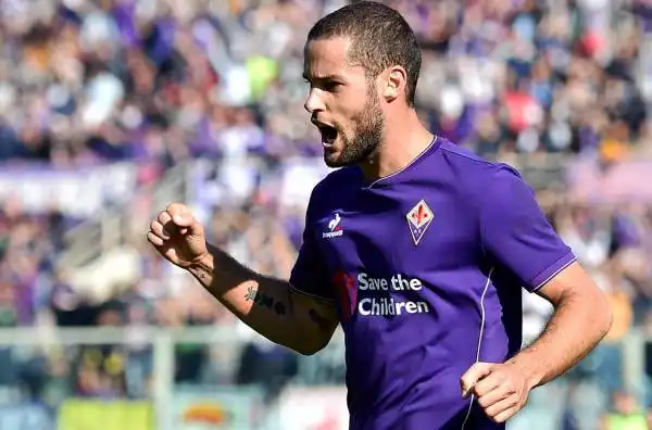 Fiorentina-Frosinone 4-1. Suarez 6,5. Lo spagnolo si riscatta dopo un inizio di stagione negativo realizzando la prima rete in maglia viola.