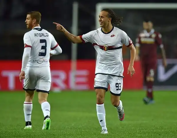 Torino-Genoa 3-3. Laxalt 8. Sblocca il risultato e quando sembra tutto finito dopo l'autorete di Tachtisids completa una doppietta che vale un pesantissimo pari.