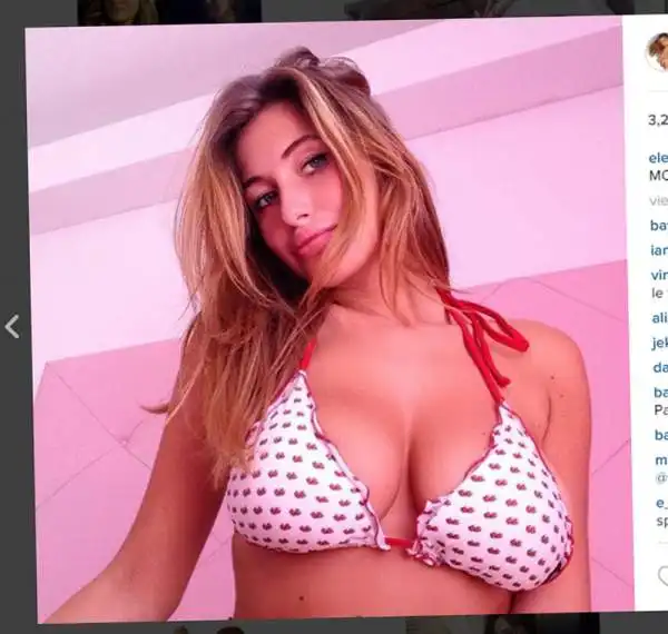 La più sexy tra le tifose del Verona è una star di Instagram, social network sul quale non disdegna di pubblicare sensuali selfie.