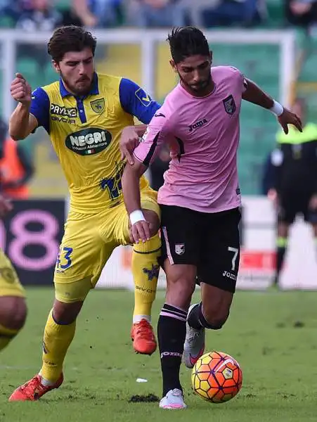Vittoria scaccia crisi per il Palermo di Iachini che piega un coriaceo Chievo al Barbera grazie ad un gol del solito GIlardino a venti minuti dal termine.