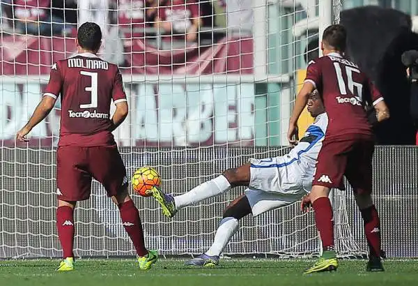 Un Inter cinica e molto ben organizzata in difesa espugna l'Olimpico di Torino grazie ad una rete di Kondogbia nel primo tempo. Nel finale è Handanovic a dire no ai granata.