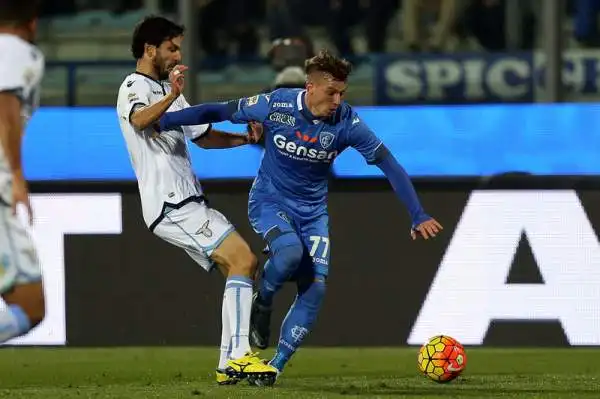 L'Empoli esulta, furia Lazio contro l'arbitro. L'Empoli batte i biancocelesti in casa, due gol dubbi annullati ai capitolini.