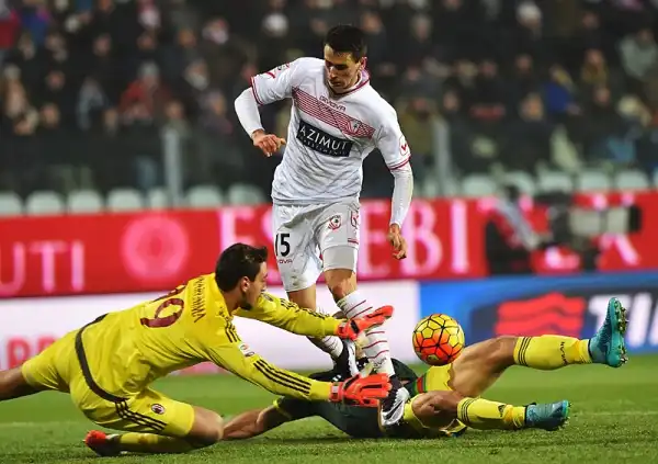 Il Carpi ferma il Milan con una prestazione coriacea e generosa. Un punto che dà respiro agli uomini di Castori, e che non serve a nulla ai rossoneri, che agganciano il settimo posto.