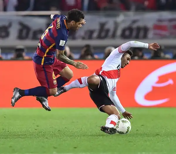 Si completa con un rotondo 3-0 al River Plate l'annata trionfale del Barcellona, che vince per la terza volta il Mondiale per Club. I blaugrana dominano grazie al gol di Messi e Suarez.