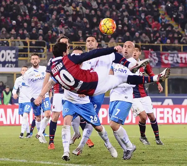 L'Empoli batte il Bologna al Dall'Ara grazie a una doppietta di Maccarone e a un gol di Pucciarelli. Quarta vittoria consecutiva degli azzurri, ora al sesto posto in classifica.