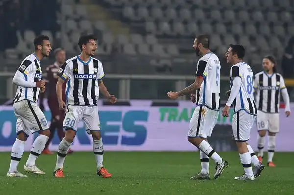 L'Udinese torna alla vittoria con un gol di Perica e fa un balzo lontano dalla zona retrocessione. Ennesimo stop per il Torino, che non ha sfruttato la superiorità numerica per l'espulsione di Wague.