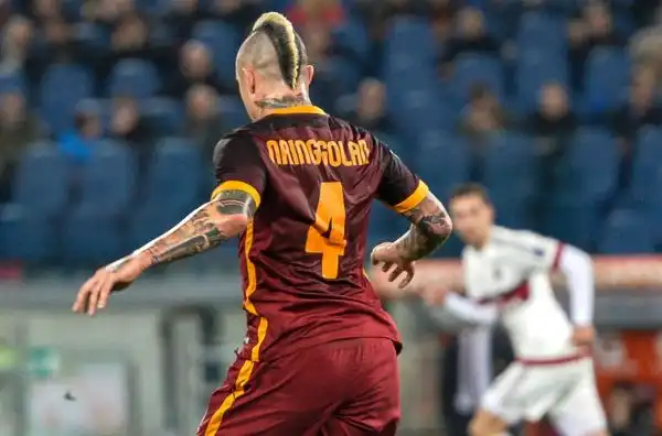 Roma-Milan 1-1. Nainggolan 6. Lotta e non si tira mai indietro, ma non è la sua partita migliore. Si limita al compitino.