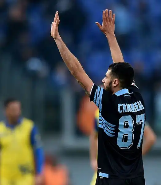 Poker della Lazio in rimonta contro il Chievo: Cesar gela in avvio l'Olimpico, nella ripresa Candreva con una doppietta, Cataldi e Keita ribaltano il risultato.