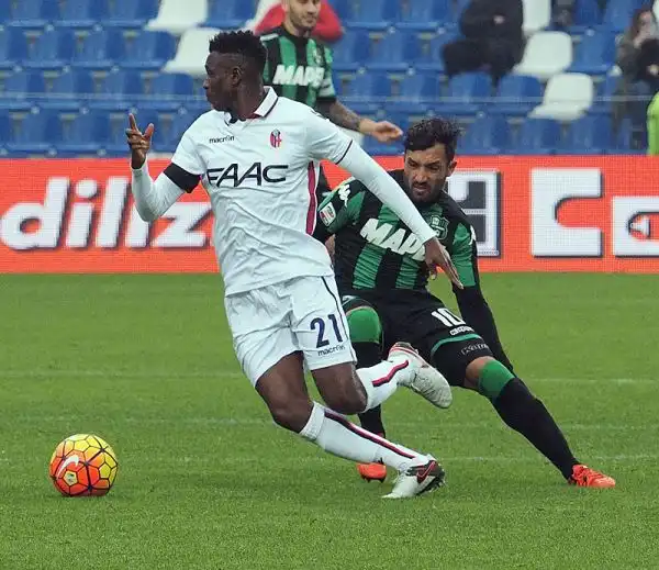 A Reggio Emilia prezioso successo esterno del Bologna sul campo del Sassuolo, decidono un gol per tempo di Giaccherini e del fresco ex Floccari.