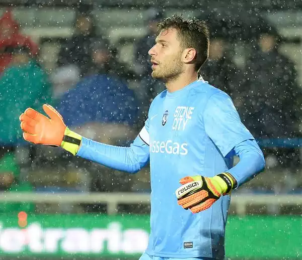 E' finito a reti inviolate il primo posticipo giocato all'Atleti Azzurri d'Italia. Gli ospiti sono partiti meglio ma la Dea quando ha preso campo è stata più pericolosa con Gomez, Pinilla e Kurtic.