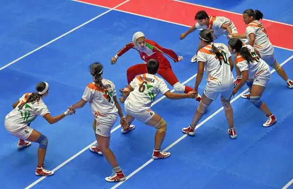 Il Kabaddi è un gioco che combina le caratteristiche del Wrestling e del Rugby, un mix di agilità e di potenza. L'india si è finora aggiudicata tutte le edizioni della World Cup.