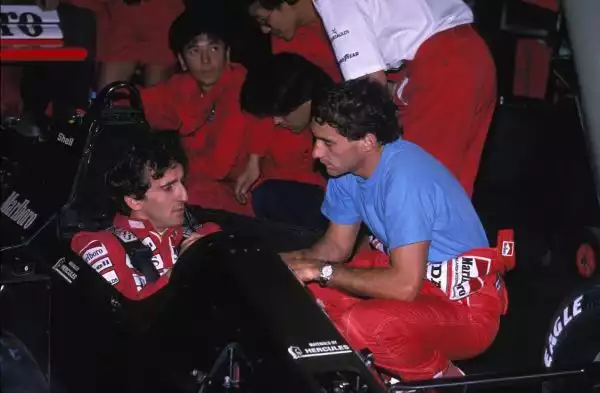 Imola - G.P. San Marino,1989. Ayrton Senna con Alain Prost.